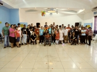 Jóvenes  con discapacidad de Usulutan y equipo técnico de la Asociación Los Angelitos